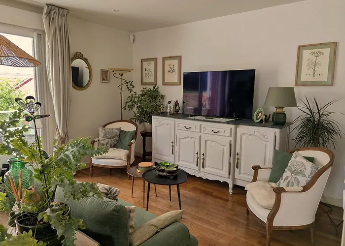Chambre d'Hôtes Charmante à Montargis - FR-1-590-573